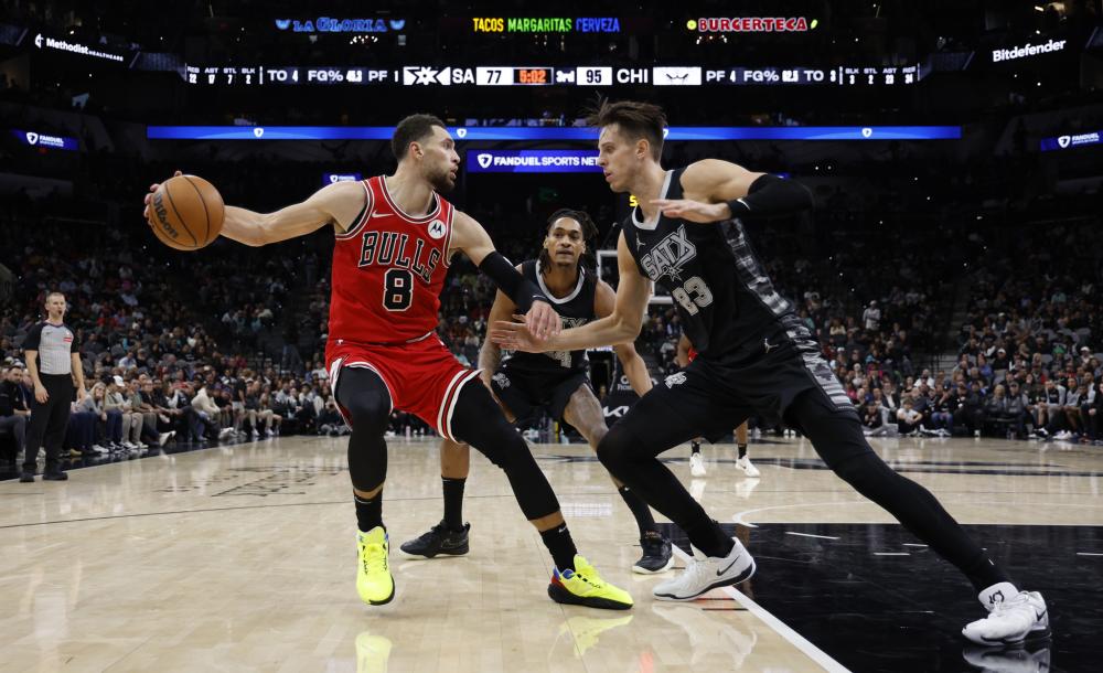 但都展现出 但都展现出